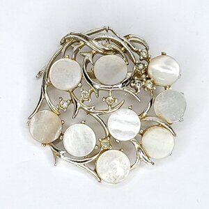 Vintage Mother of Pearl MOP Silvertone Brooch Berries Branches 1 3/4"